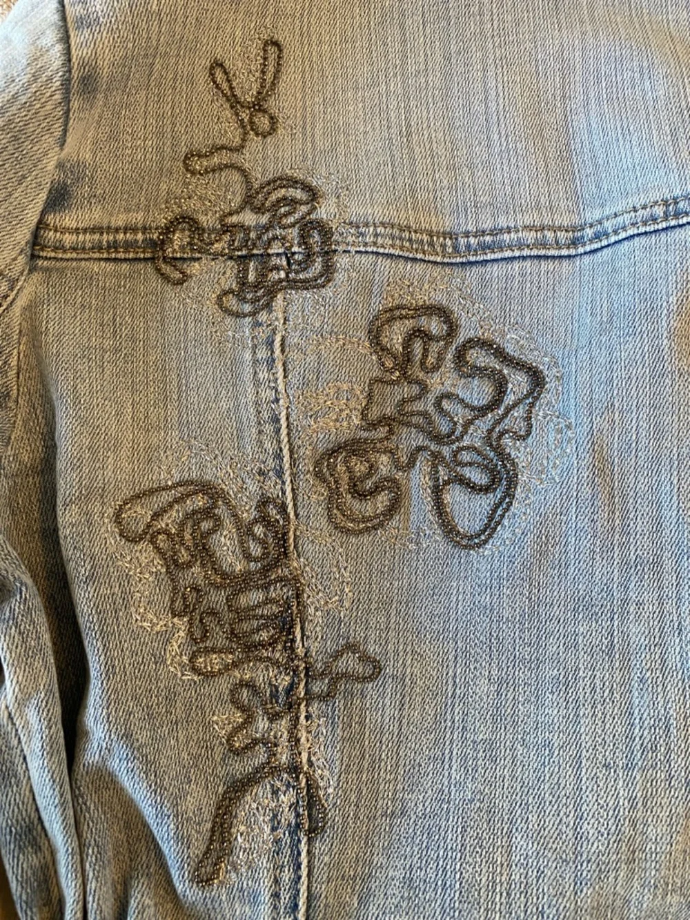 White House Black Market Embroidered Denim Jacket XS Belted Floral Detail - Picture 4 of 13